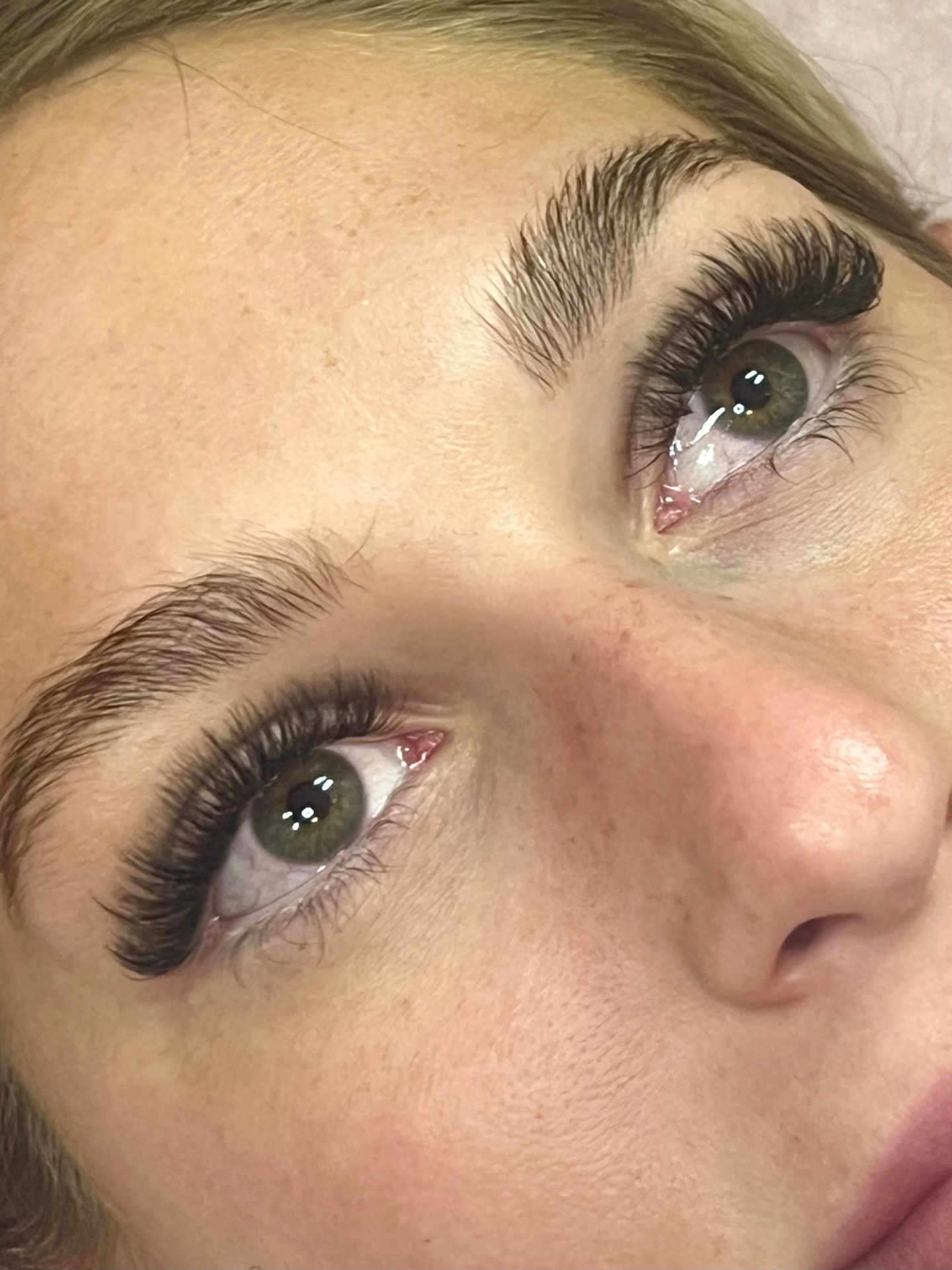 Full volume lash set